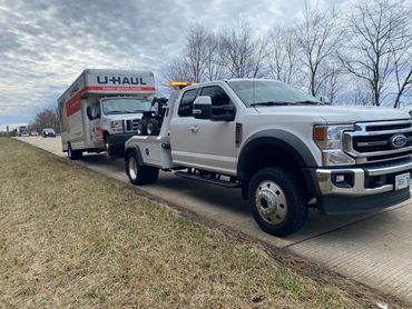 No matter the size of your vehicle, we have the right tools to handle any towing job.