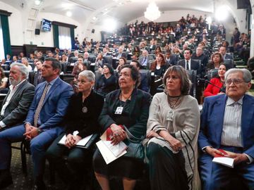 Gustavo Madero en sesión solemne de entrega de la Medalla Belisario Domínguez a Rosario Ibarra