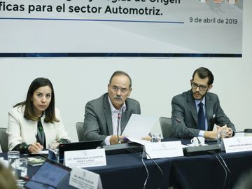 Senador Gustavo Madero en sesión de análisis del T-MEC referente al sector automotriz