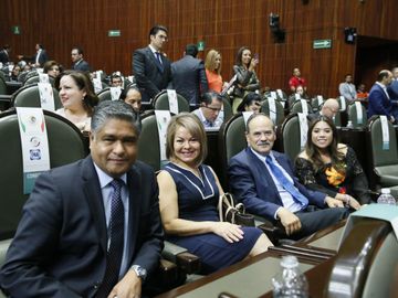 Senador Gustavo Madero en sesión de Congreso de la Unión en instalación del Periodo Extraordinario