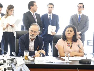 Gustavo Madero en reunión de la Comisión de Relaciones Exteriores América del Norte