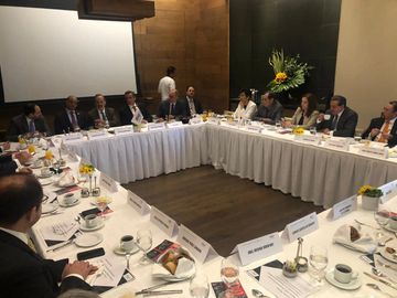 Senador Gustavo Madero en reunión con el Instituto Mexicano de Ejecutivos de Finanzas (IMEEF)