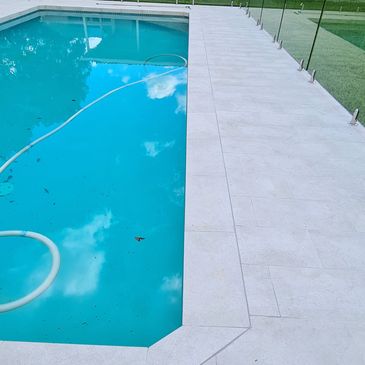Pool edge tile