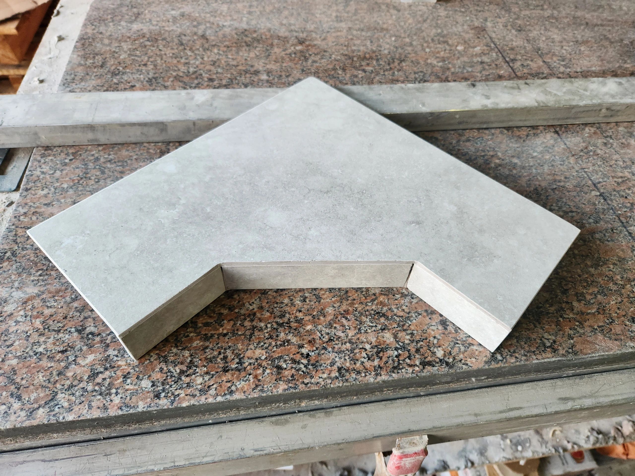 Plungie Pool coping corner pce