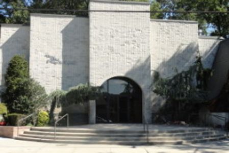 Young Israel of West Hempstead
Handicapped accessibility