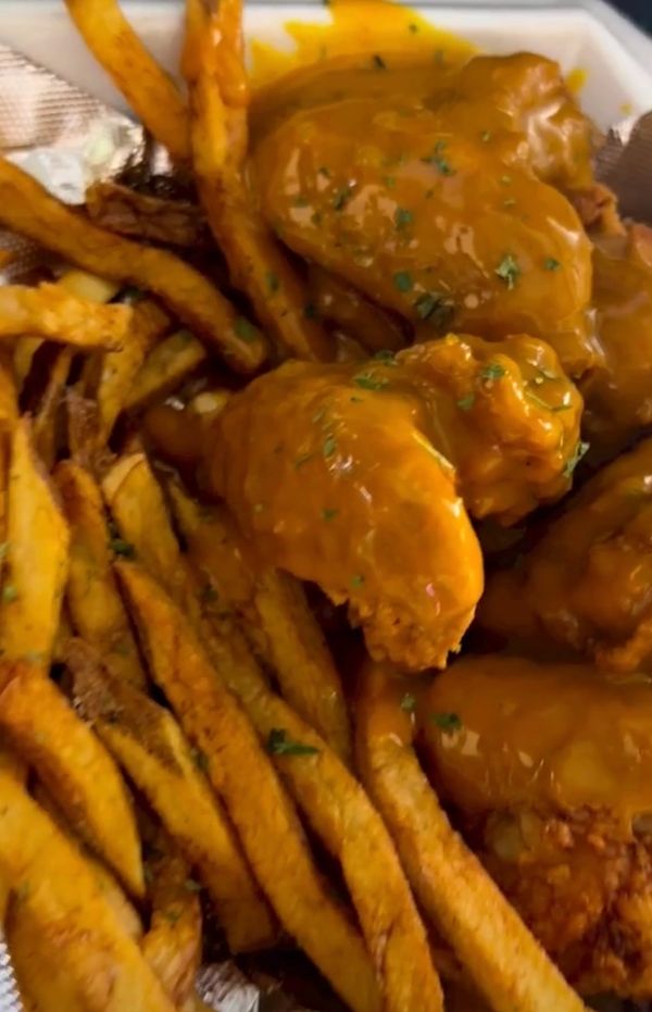 Fried Honey Gold Wings Combo