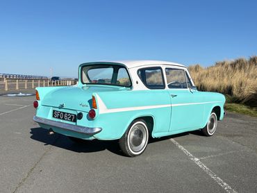 Harry Potter car three quarter photo