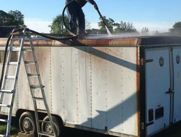 Rust removal in Indianapolis Indiana Indy IN. Mobile Dustless Blasting