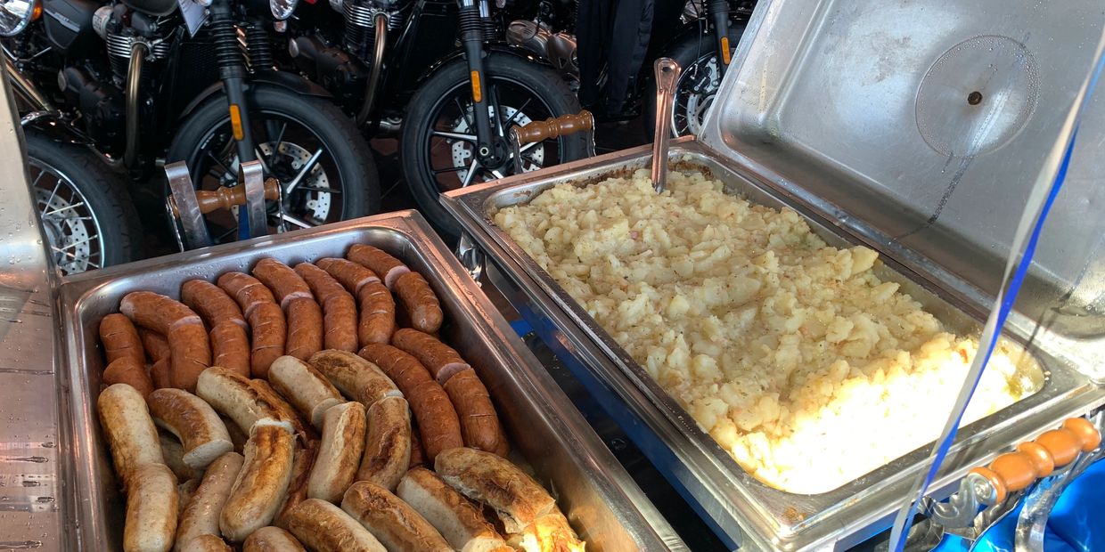 Bavarian German Schnitzel Platz Catering Sausage German Potato Delivery Family Style Restaurant 