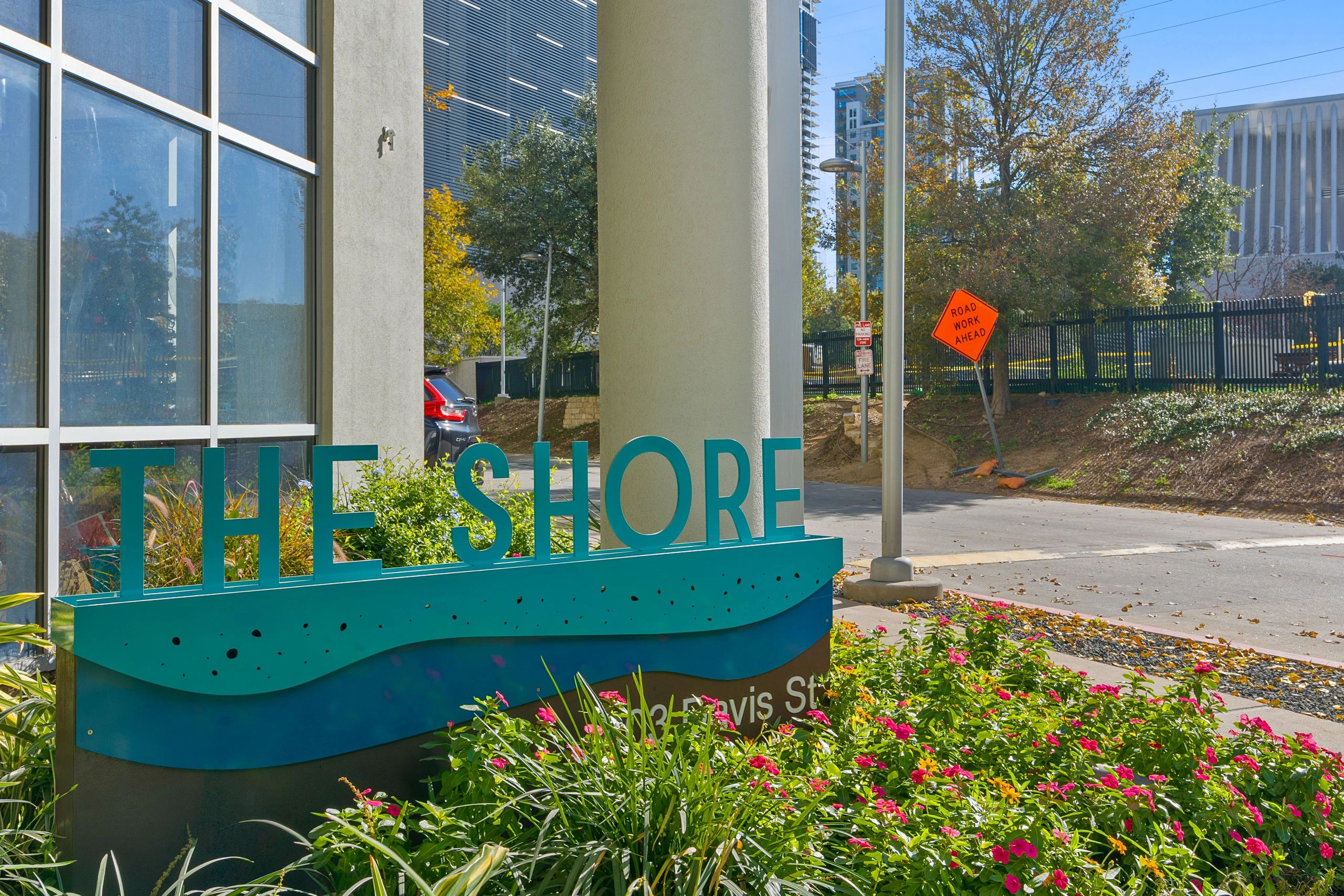 The Shore Condominium - Condominium complex in Austin