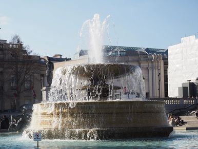 Fountain Trafalgar Square London 