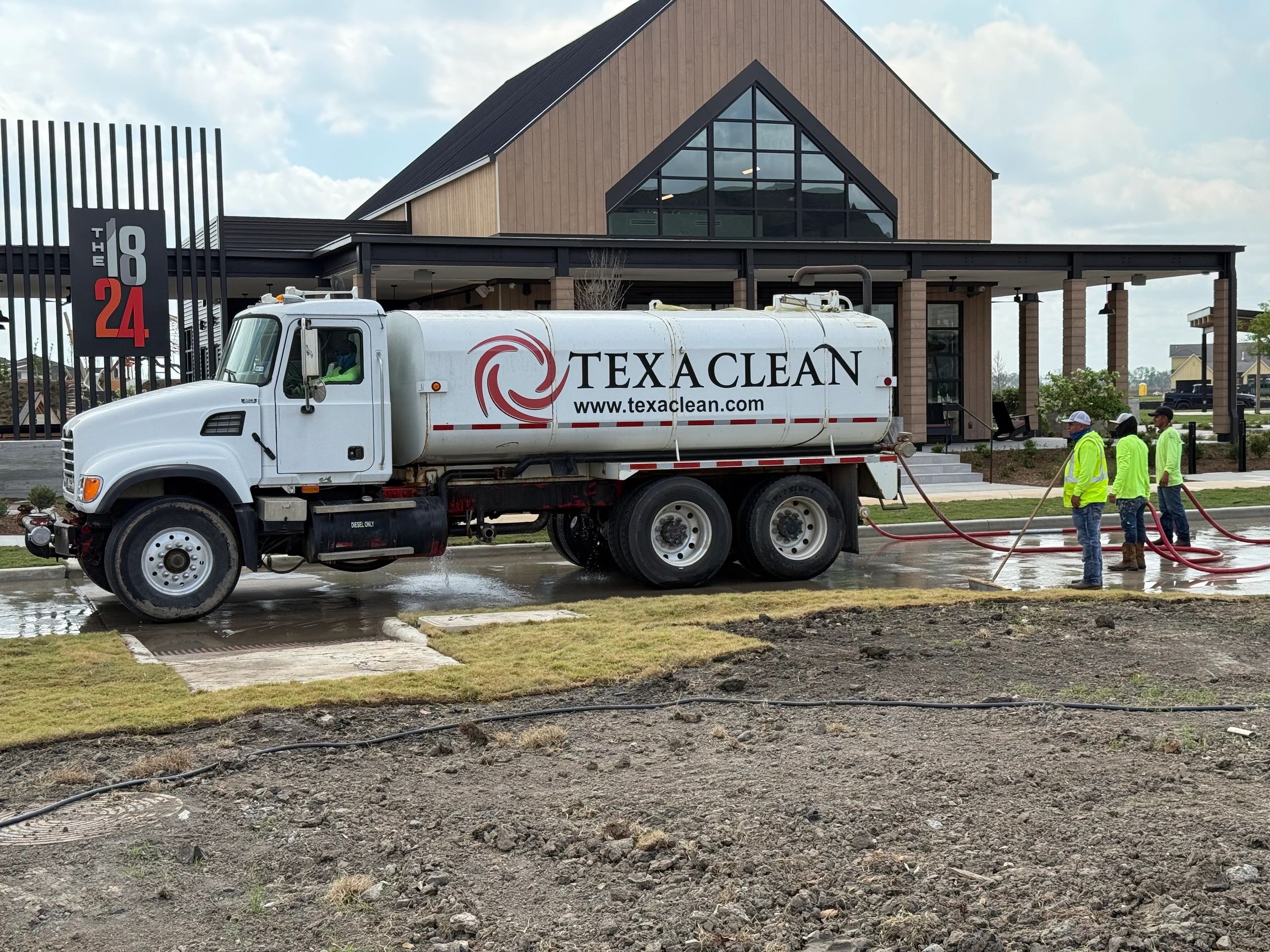 TEXACLEAN SERVICES LLC logo