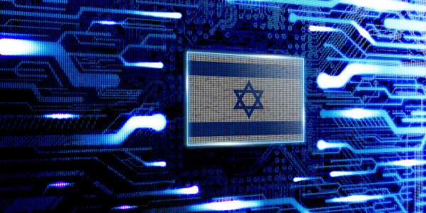 Bandera de Israel en un chip tecnológico.