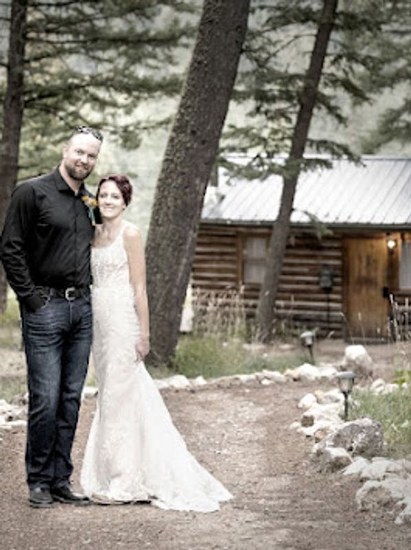 Bride and groom at The Woodlands at Cottonwood Canyon, Bozeman, MT