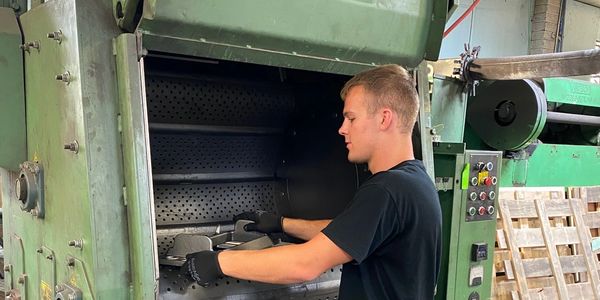 TeckLane Manufacturing, Inc. Sandblasting Department