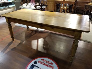 Early Canadiana solid oak table