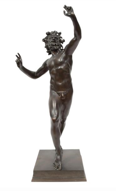 Dancing Faun by Fonderia Chiurazzi, bronze male nude figure after the antique, frontal view