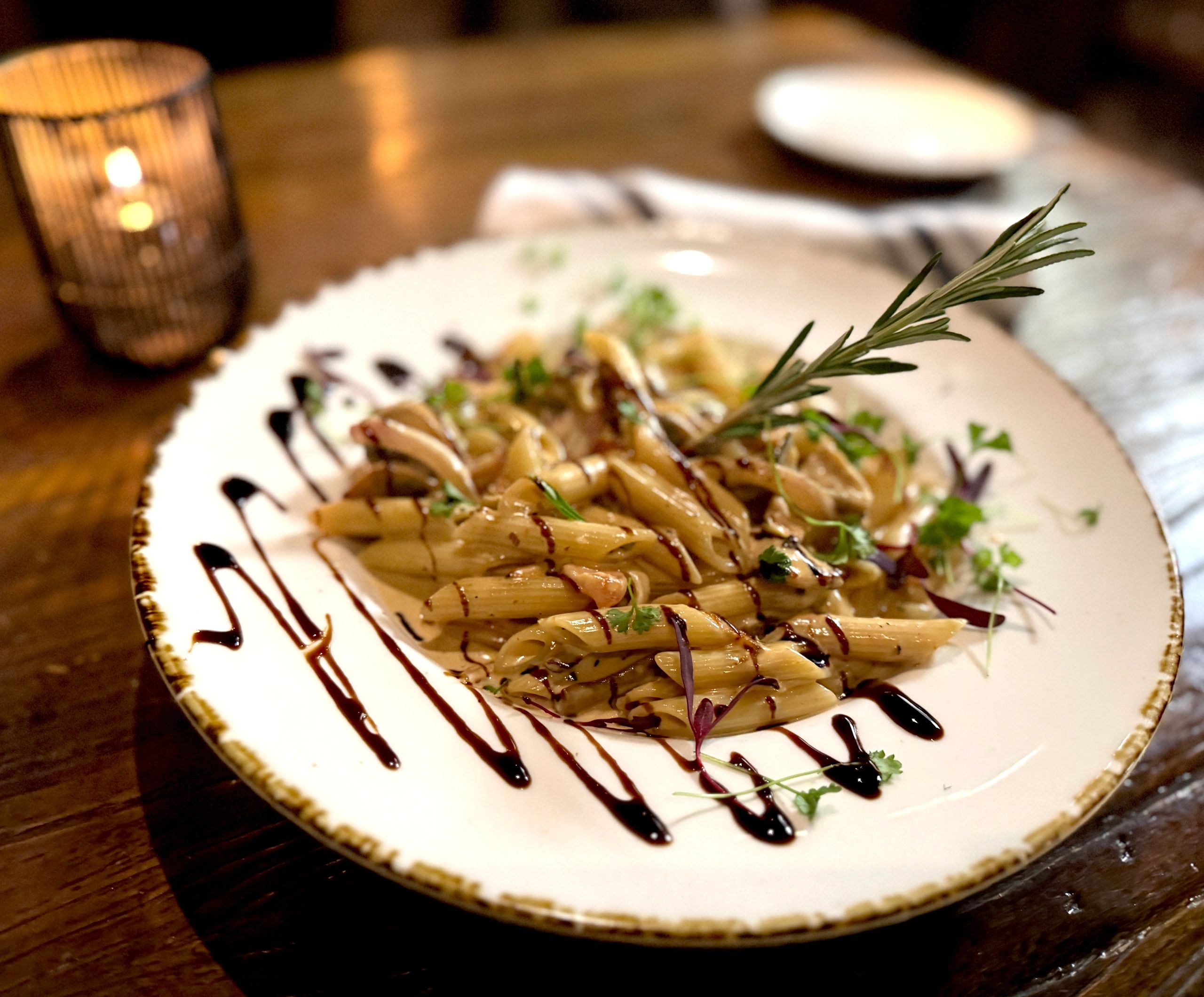 Penne Con Petite De Pollo