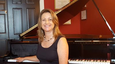 Lisa Cyr piano and clarinet teacher at Studio 237 Music School.  Lessons.