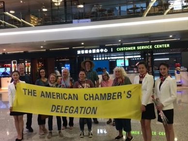 As we arrived in Singapore we were met by a delegation of tourist employees