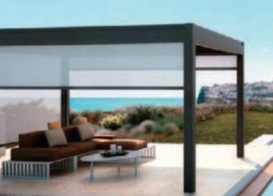Pergola and retractable screen porch in Florida