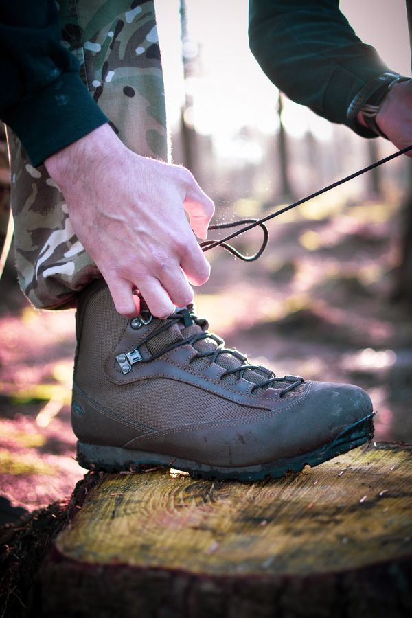 Tactical athlete socks altberg tabbing yomping hill walking bridgedale stance CrossFit army running