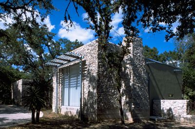 kich house in hill country