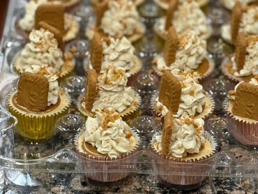 Biscoff Cheesecake Cupcakes