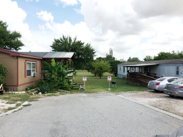 Cul de Sac of Homes at Lighthouse MHP in New Braunfels