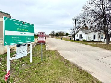 Park Sign at the entrance of Pecan Way Community