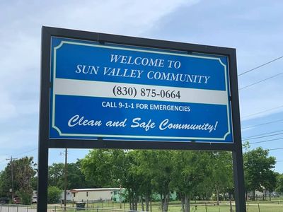 Giddings RV Park Sign