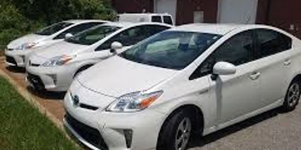 few service vans or an entire fleet of cars, we’ll make sure every vehicle stays spotless.