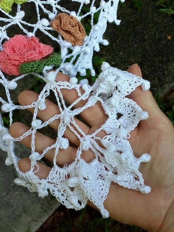 Irish Lace with Clones Knots, Rose, and Edging