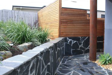 Crazy Pave retaining wall in Beaconsfield