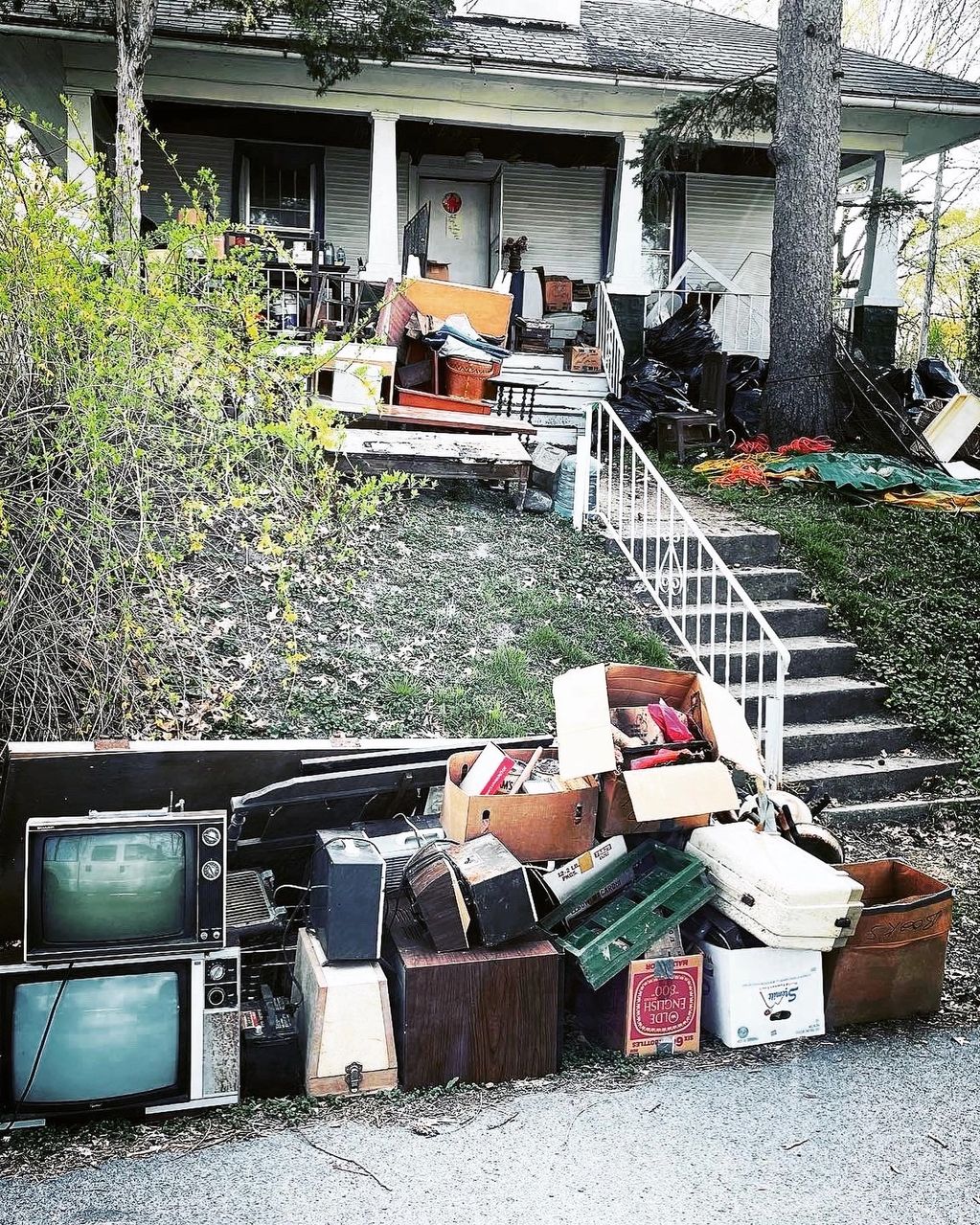 Before a hoarders clearout in Davenport iowa