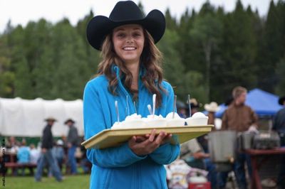 meadow vue ranch rodeo dinner restaurant horse camp peach cobbler