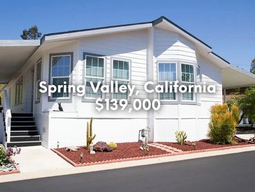 Mobile home in Spring Valley, California