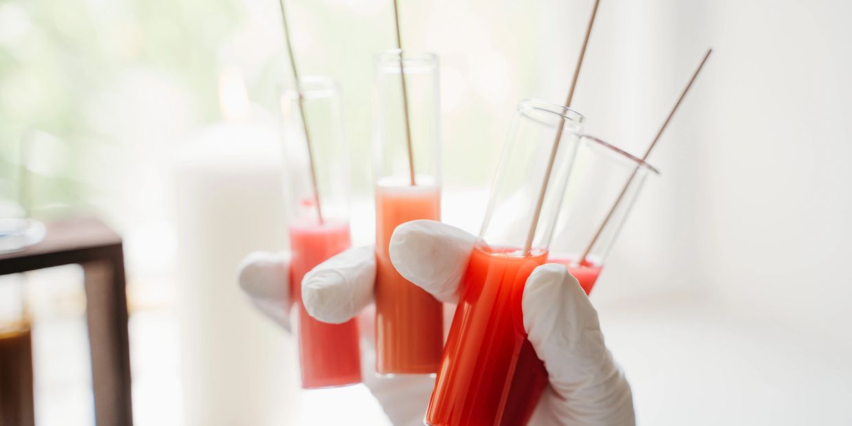 Imagine lips with a soft, fresh flush of colour that feels effortlessly you. Lip blush treatment add