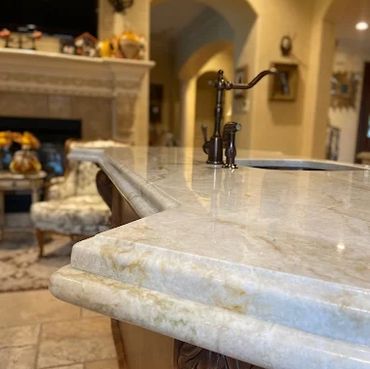 Elevate your kitchen with this elegant double stacked 3CM Ogee edge.