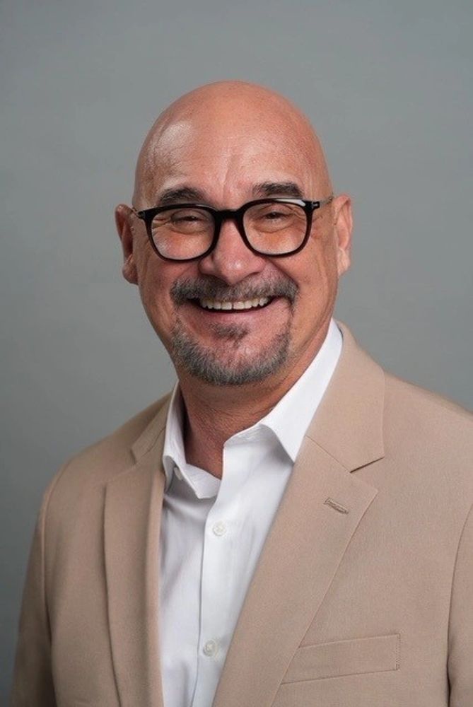 Headshot of Coach Chris Ewald