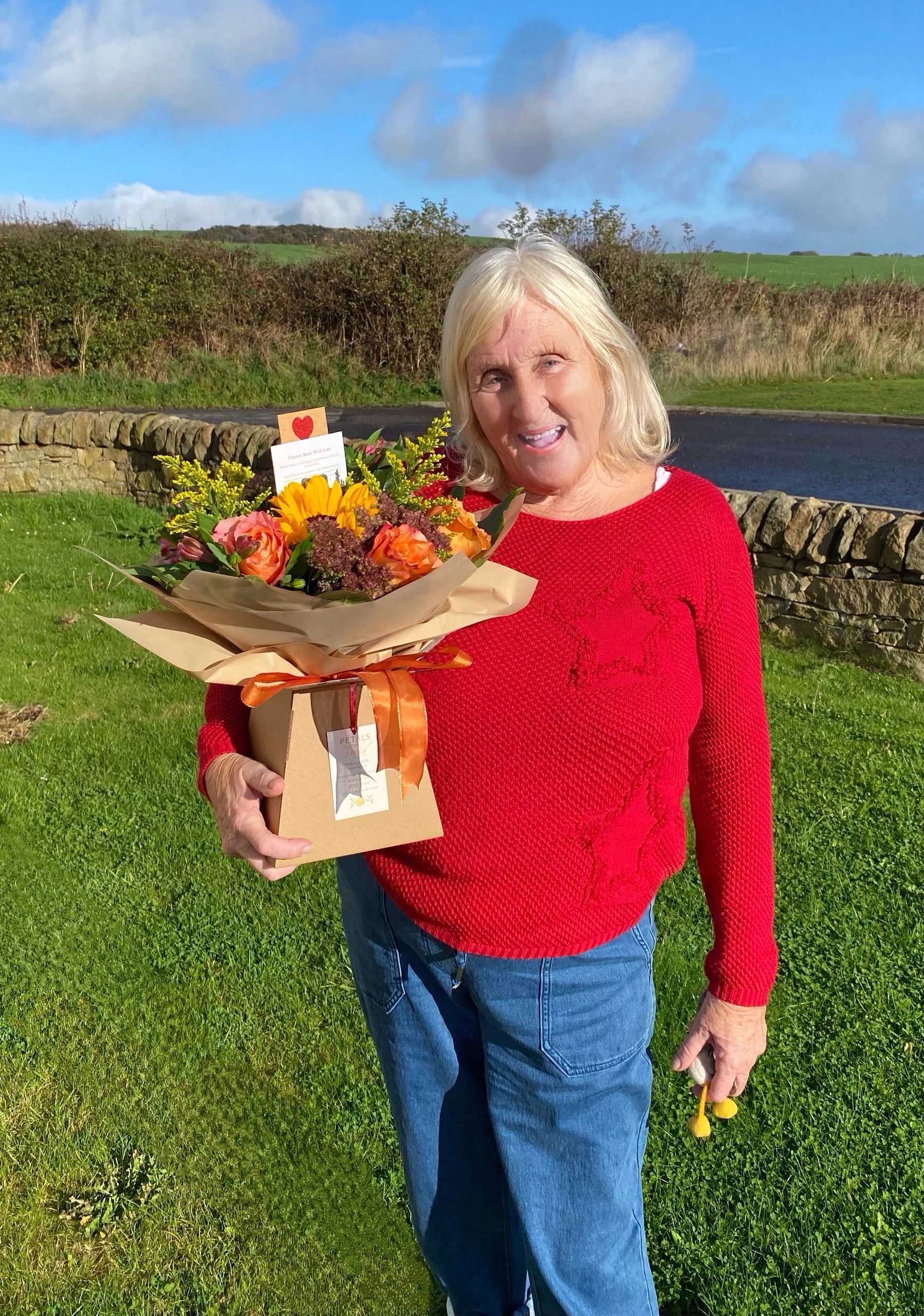 We offer a friendly delivery service of all our flowers to Kinghorn, Burntisland and Kirkcaldy.