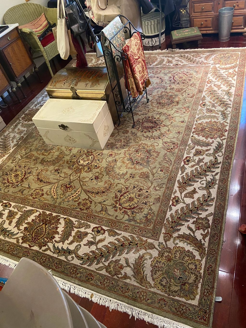 The same room! There was a beautiful Persian Nian under all that mess!