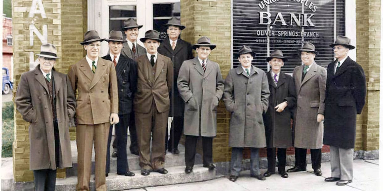 Opening of the Union Peoples Bank in Oliver Springs on December 9, 1947.