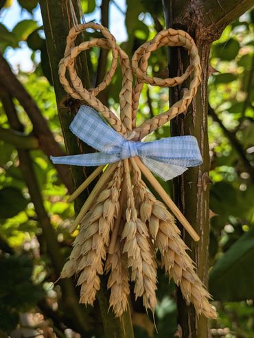 Heart Shaped Countryman’s Favour, £18