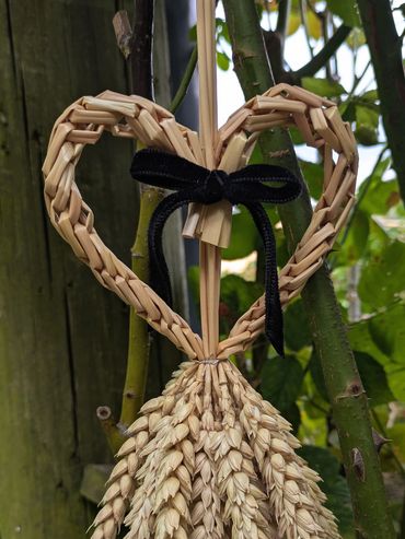 Arrow Plait Heart Shaped Harvest Trophy, £20