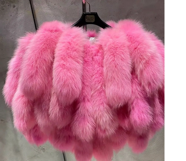 Barbie pink
Fox tail cape available in different colors please contact