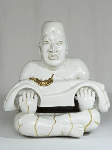 Escultura EL SEÑOR JAGUAR de Alejandro Lucadamo
Arcilla refractaria con esmaltado cerámico y pan de