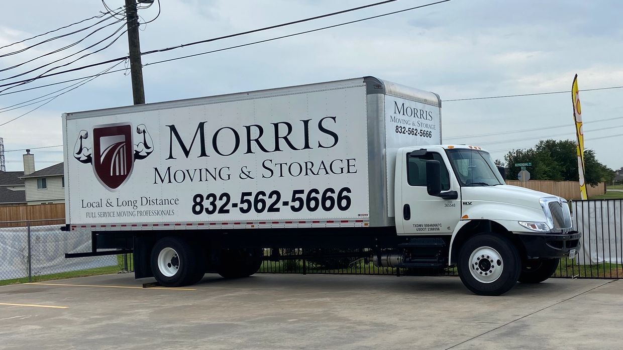 Professional moving truck for movers near me