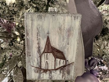 Raz 4.5" rustic glass picture frame church ornaments look beautiful on any style Christmas tree.