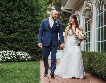 Sandy LeDonne Wedding Officiant Minister Officiating A Wedding Ceremony Bradford Estate